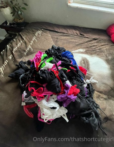 busty mom onlyfans nudes pictures