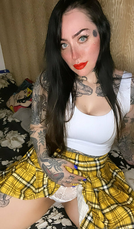 bahgk naked star img