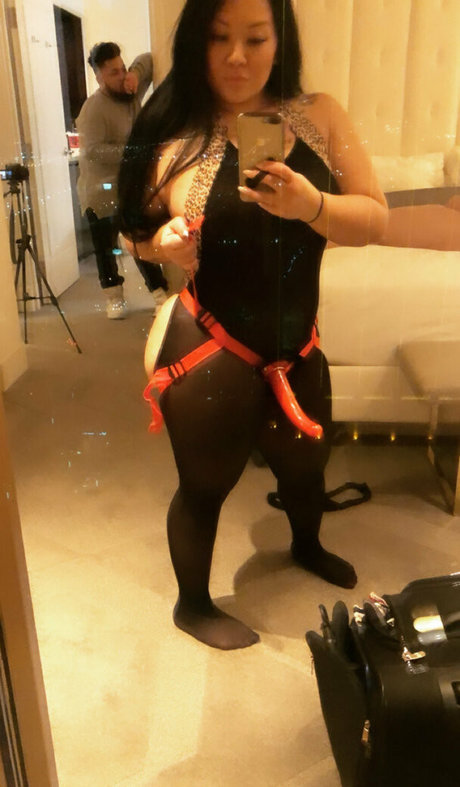 misstokyoleigh star best photo