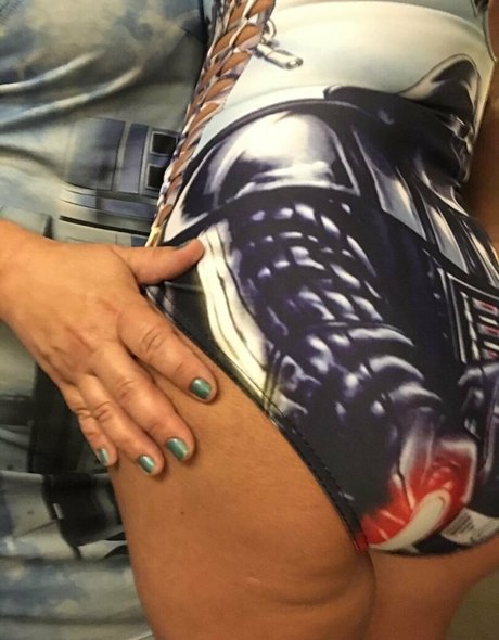 wonderfeetwoman high quality actress pic