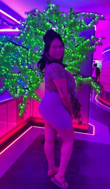 Sheila L beautiful actress pics