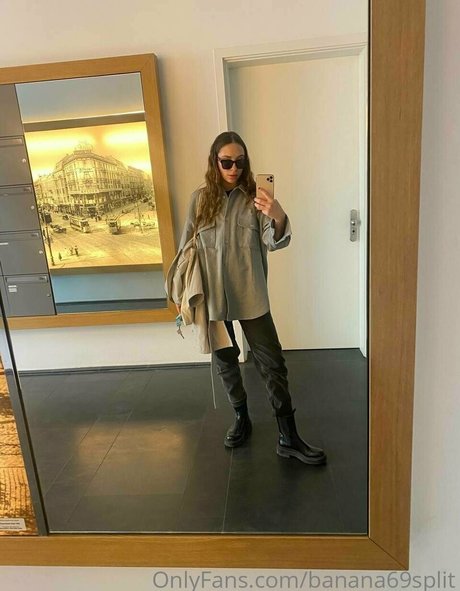 banana69split pornographic model images