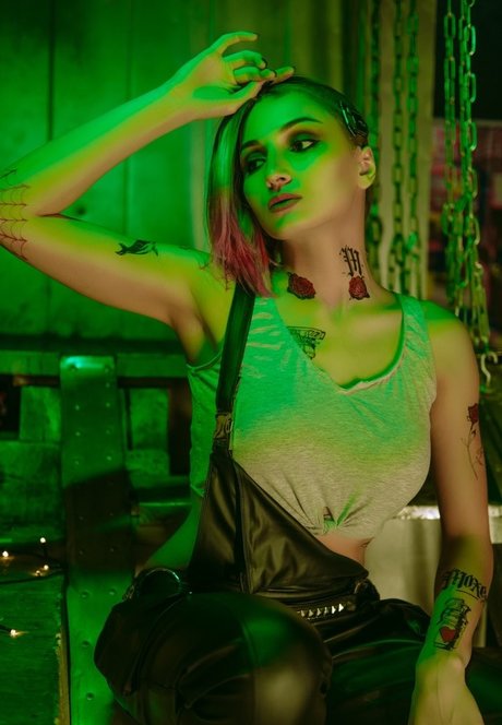 Speedy Cosplay free star pics