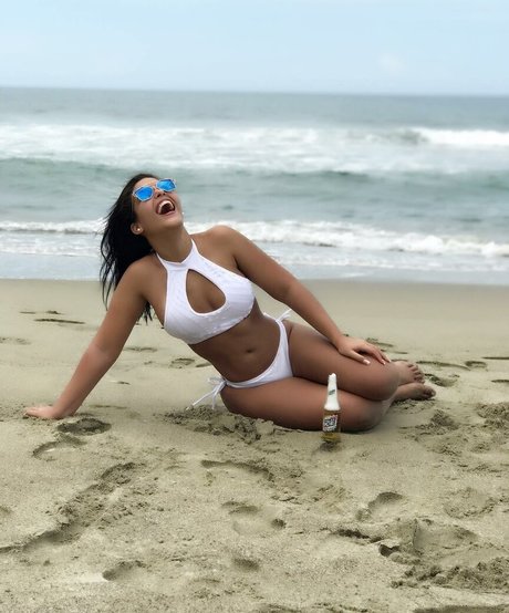 Yeimmyicial pornstar adult photos