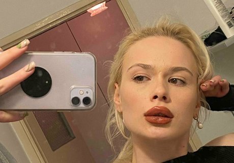 teen natural tits onlyfans erotic photos