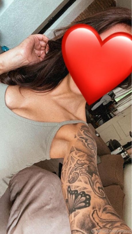 misssq model free photo