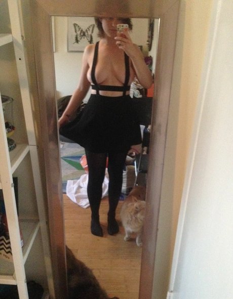 Allie Goertz pornographic model pictures