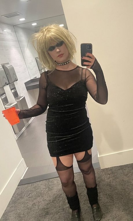 Allie Goertz pornstar erotic galleries