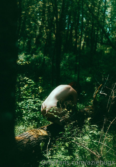 aziebugx star sexy pics