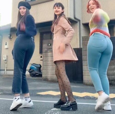 Tokidoki Traveller star art archive