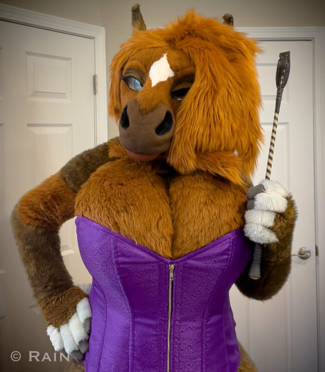 rain horsie nude model galleries