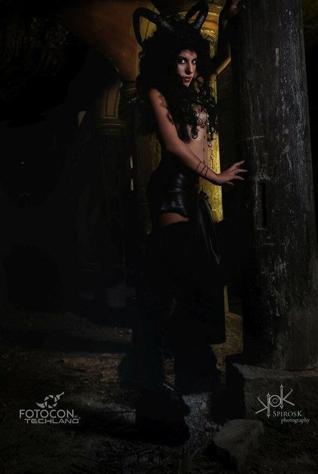 Ailiroy adult star pic