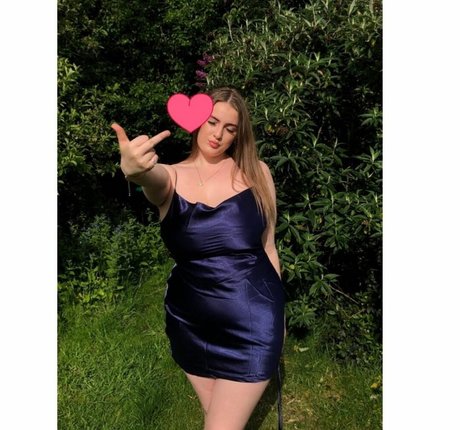 Lydia B model naked pics