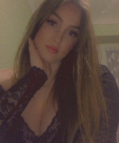 Lydia B model pretty galleries