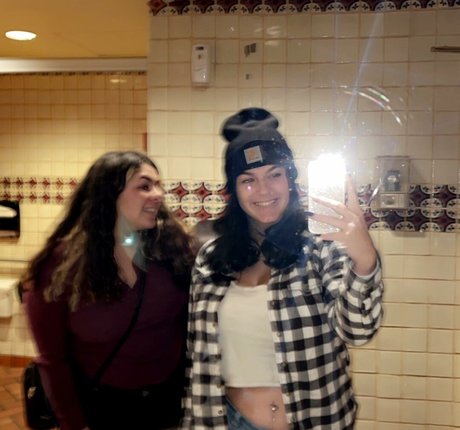 blowjob brunette onlyfans porn photos