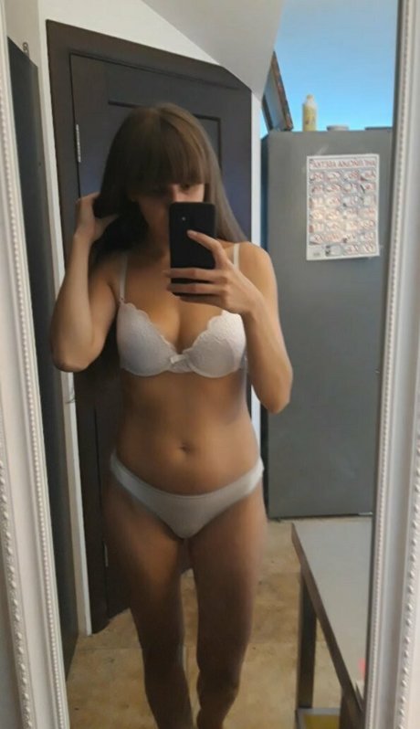 lilyapricot hd pornstar galleries