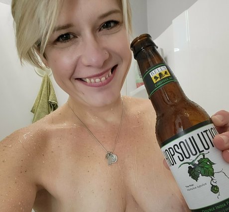 hop momma pretty model pics