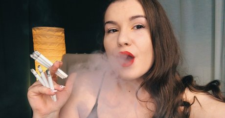 evegoddes sex star photos