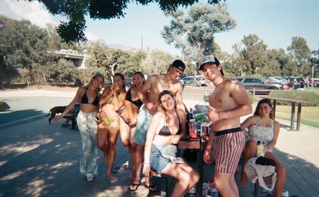 Emma R B model exclusive pictures