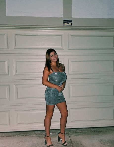 Emma R B xxx actress galleries