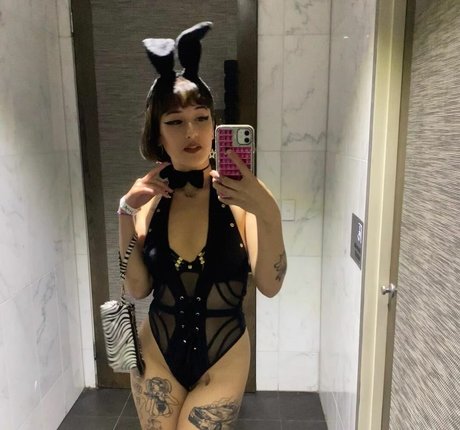 Yung Gemmy pornstar sex picture