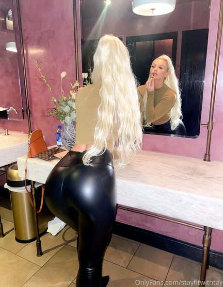 stayfitwithtay star top photo