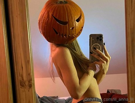 lil anna lil exclusive pornstar photos