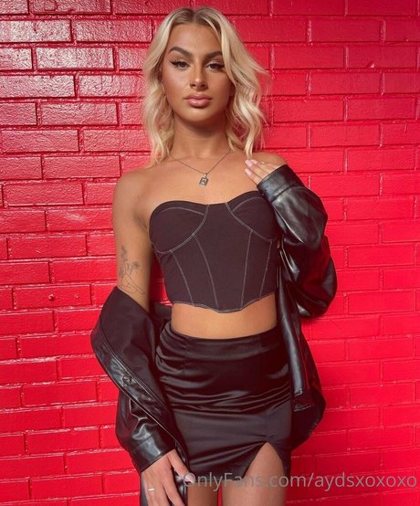 aydsxoxoxo pornstar xxx image