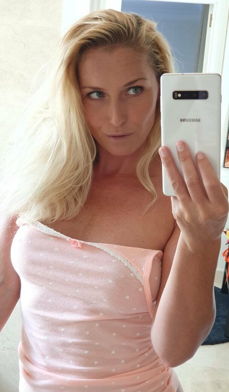 hot milf onlyfans sexy archive