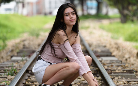 Zaheera Juni model high quality pics