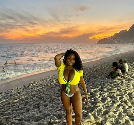 eating onlyfans pretty gallery