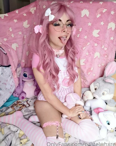 pastelwhxre star high quality photos