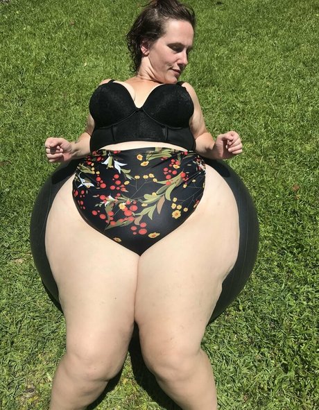 asian girlfriend onlyfans sex photo