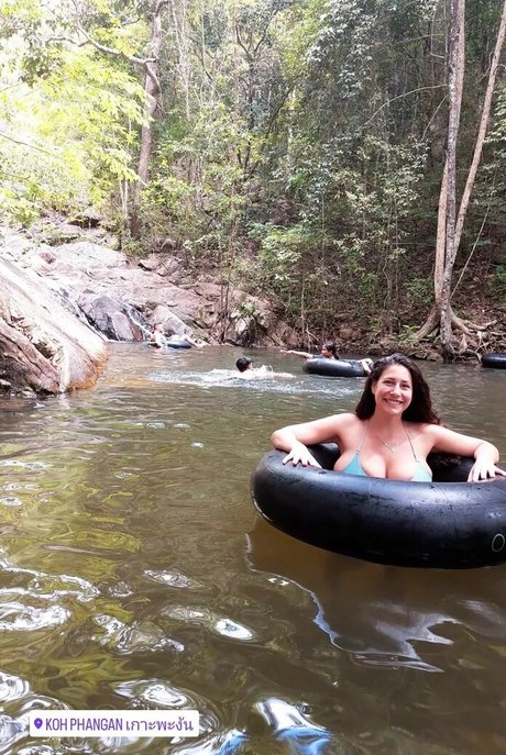 black hair onlyfans pornos img