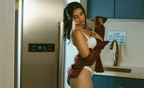 cutecamila model nice pic