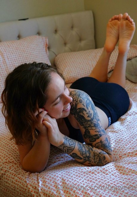 lxgween star high quality photo