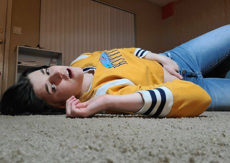 blissfulflower model sexy picture