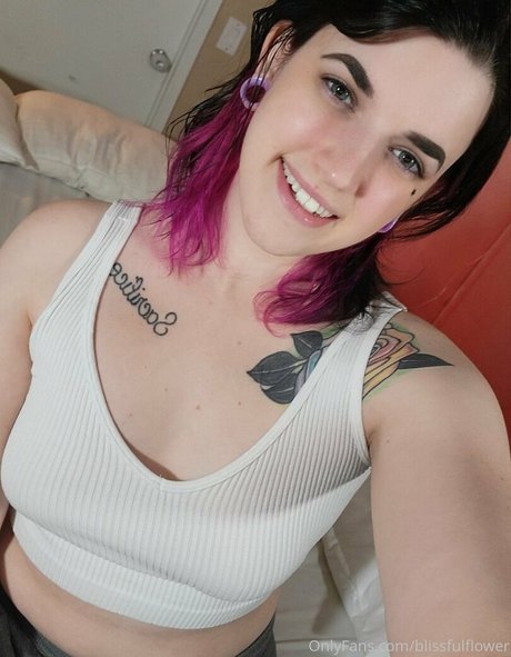 blissfulflower pornstar hd pics