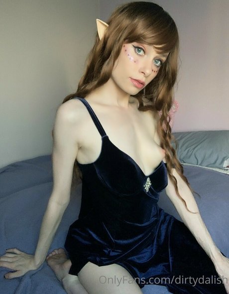 DirtyDalish pretty model pictures