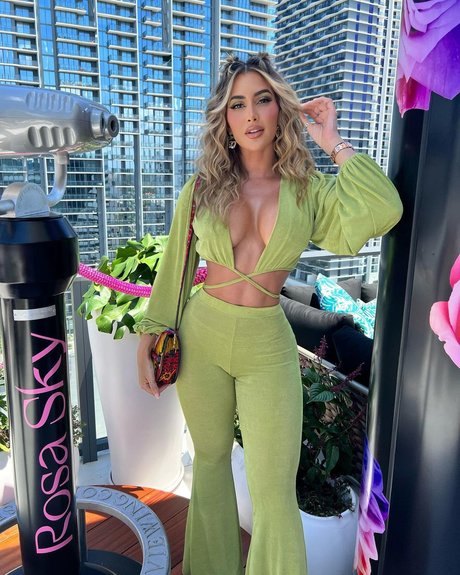 perky tits onlyfans beautiful galleries