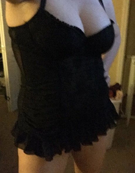 Momma Michelle art star gallery