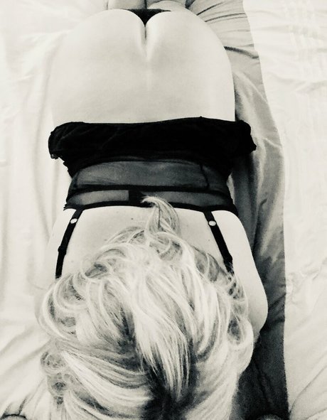 Momma Michelle best pornstar pic