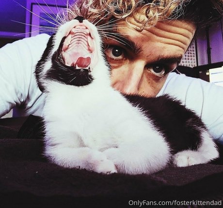 fosterkittendad pornographic actress pics