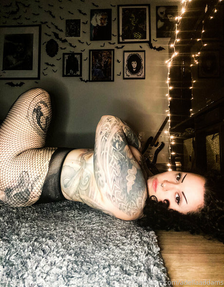 adellaaddams model hd images