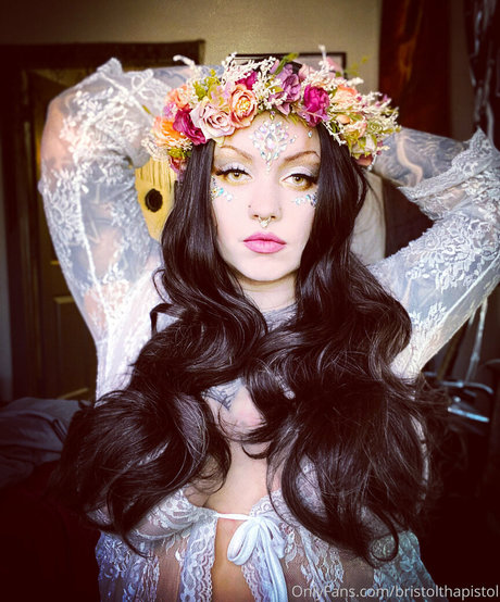 adellaaddams best actress image