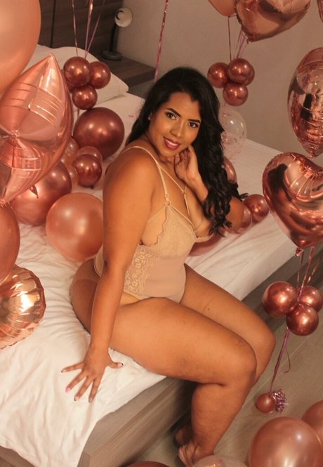 Boom Sar star exclusive images