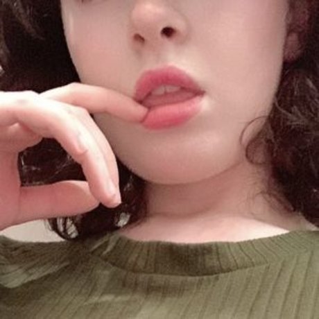 Peachieteas naked pornstar archive