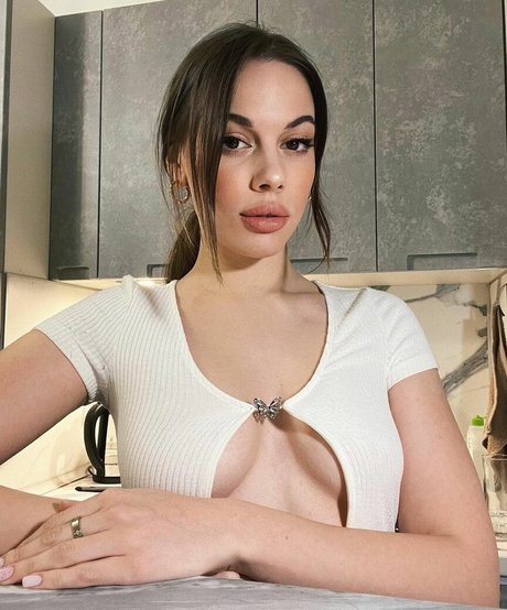 eating onlyfans exclusive gallery