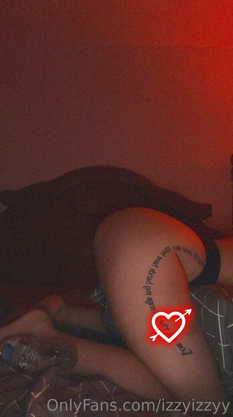 izzyizzyy hd actress picture