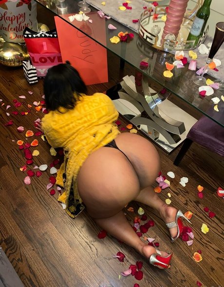 judylaw100 xxx model pic